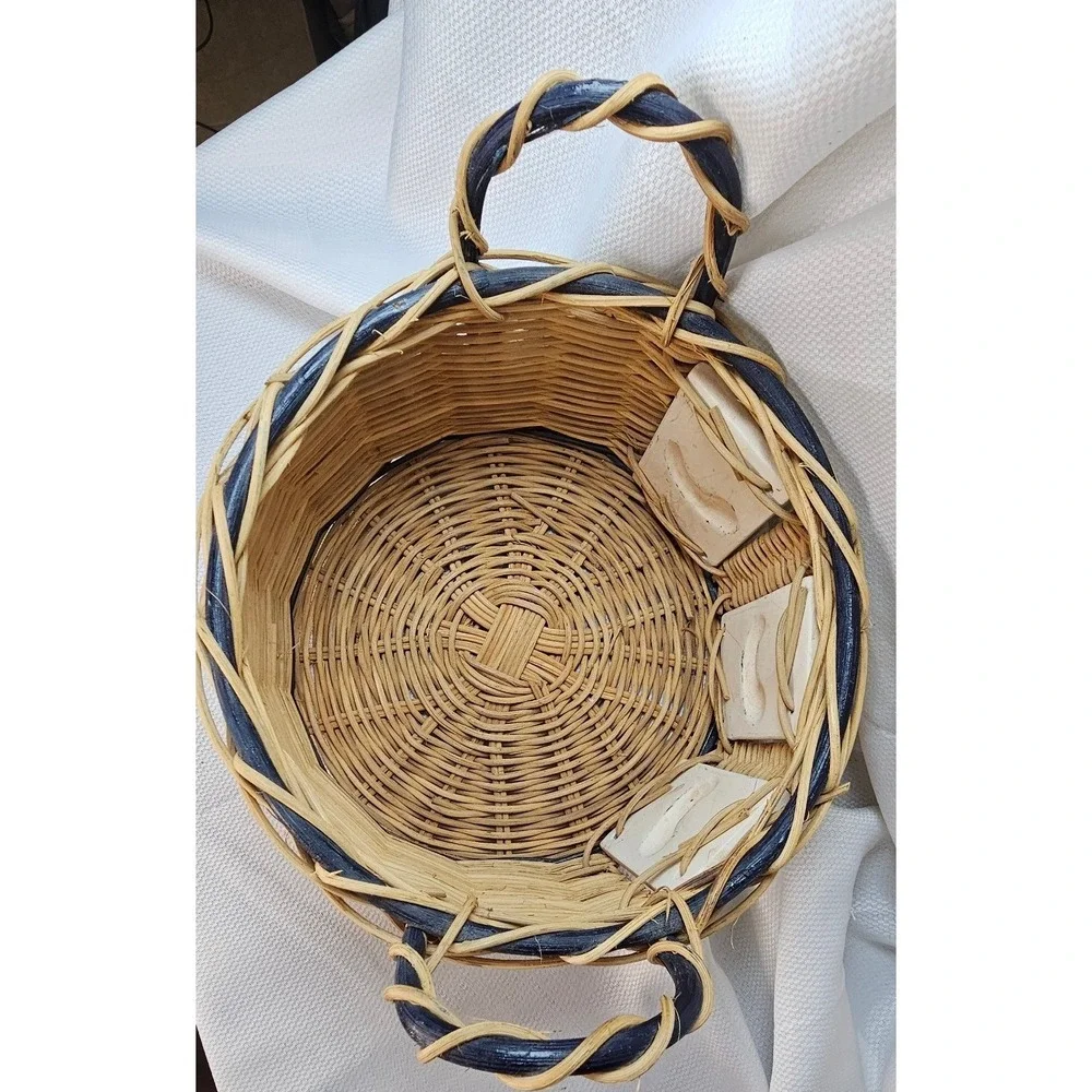 VTG Wicker Rooster Basket Sunflower Ceramic Tile Farmhouse Decor Round 10in